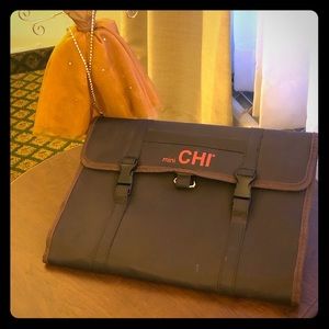 Mini Chi Hanging organizer for hair & makeup